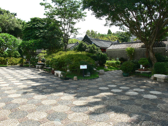 Photo 2: Kowloon Walled City Park