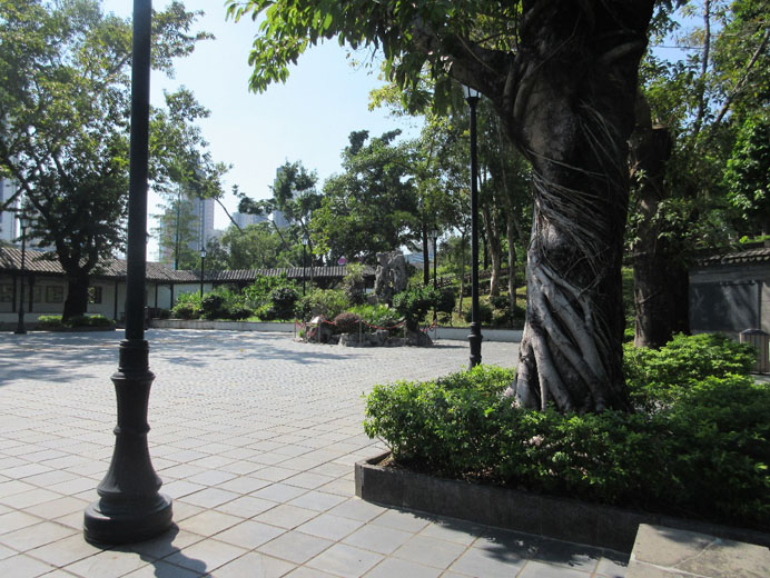 Photo 3: Kowloon Walled City Park