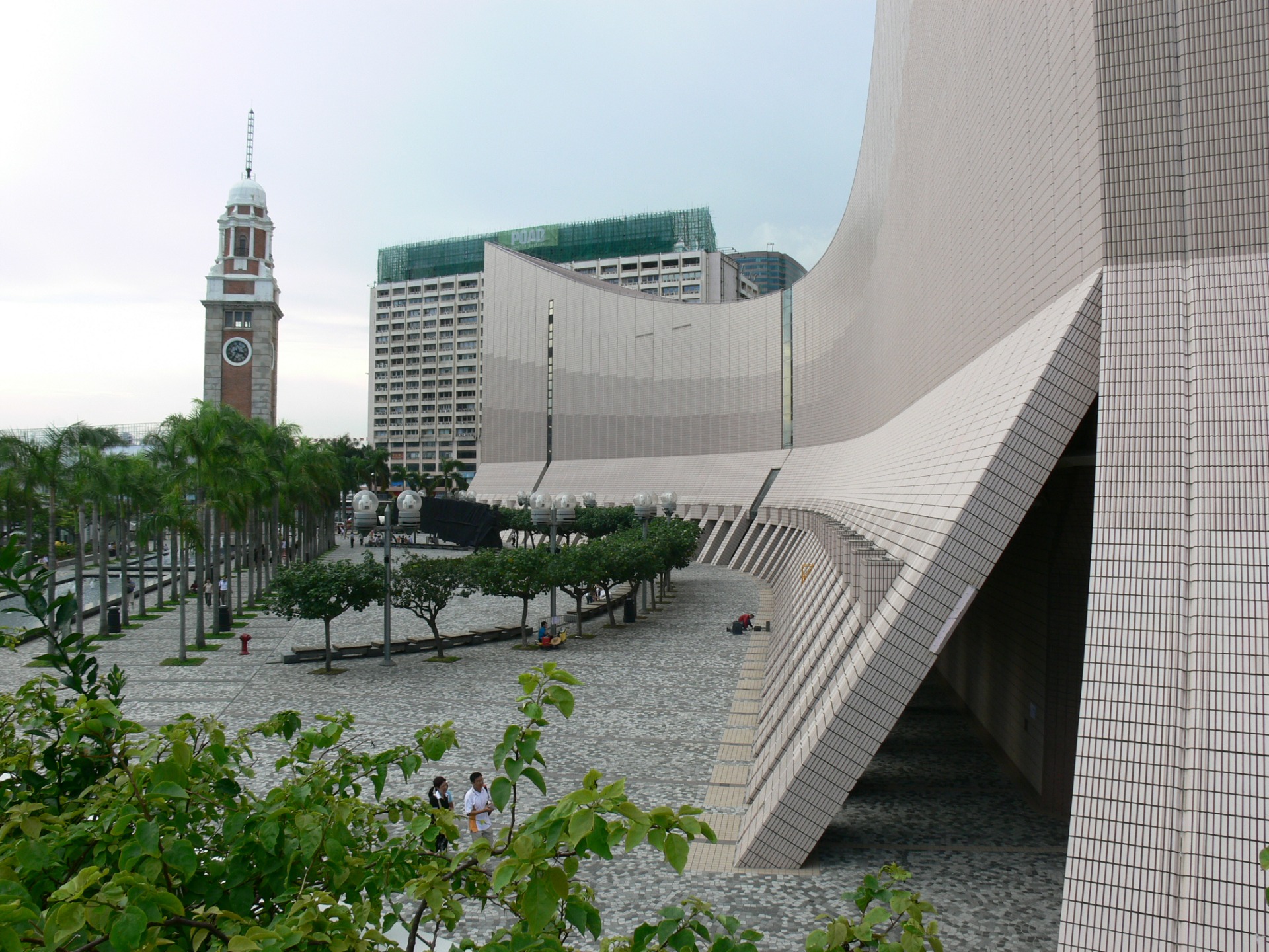 Photo 4: Hong Kong Cultural Centre