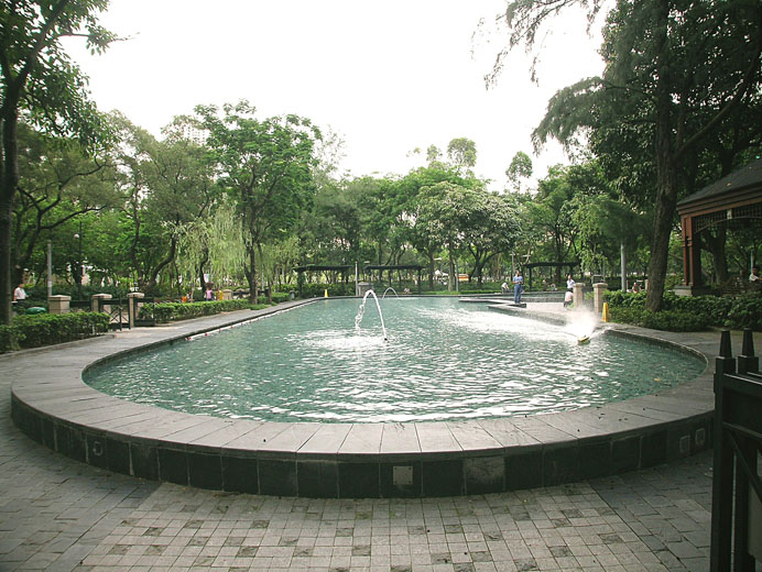 Photo 9: Victoria Park