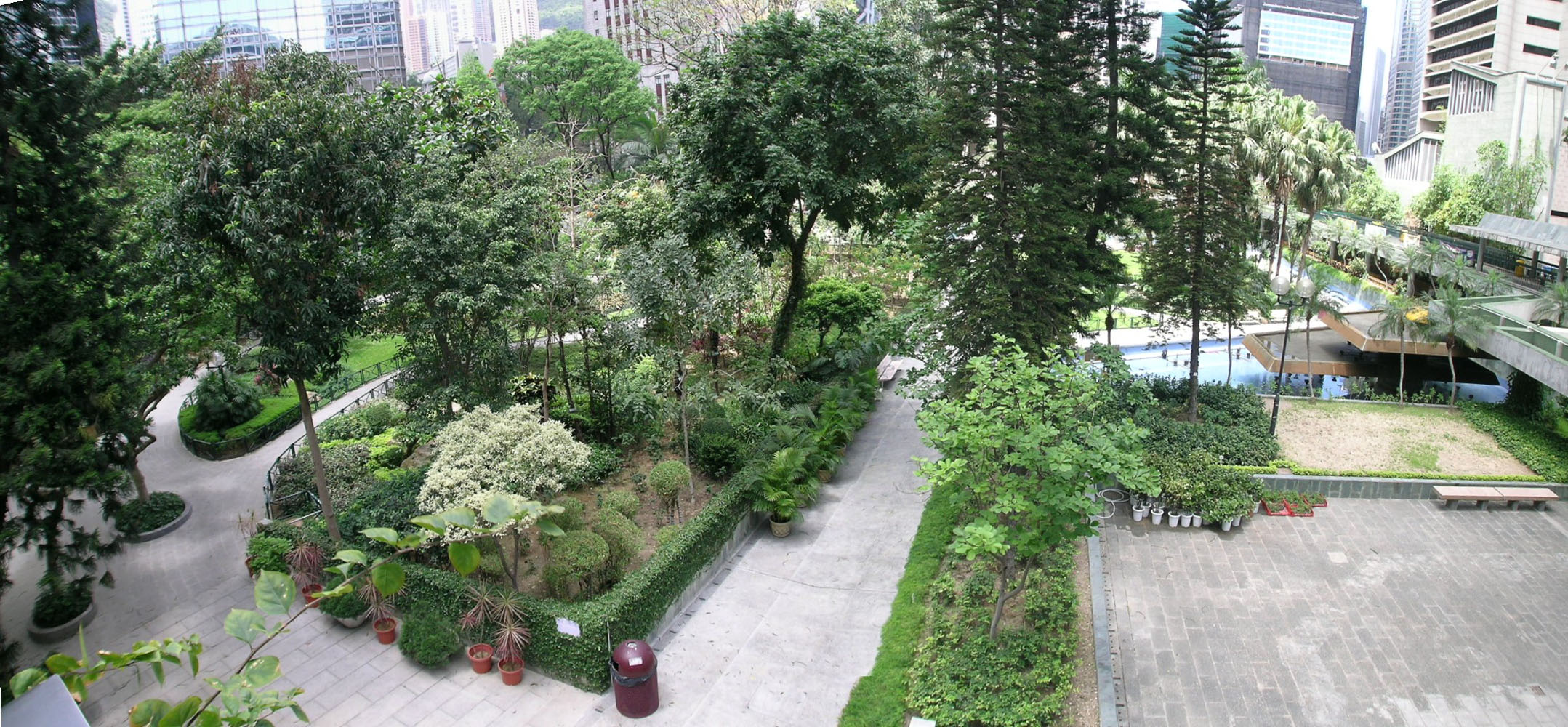 Photo 11: Chater Garden