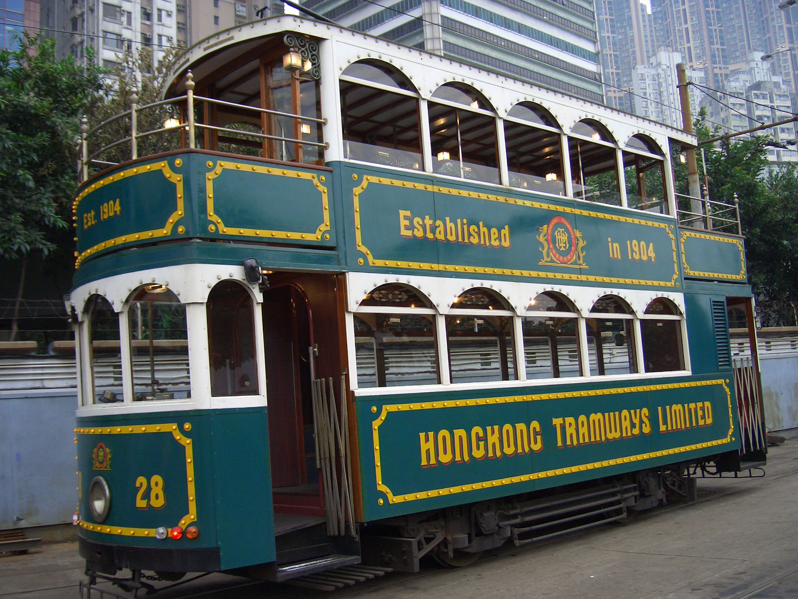 Photo 4: Tram