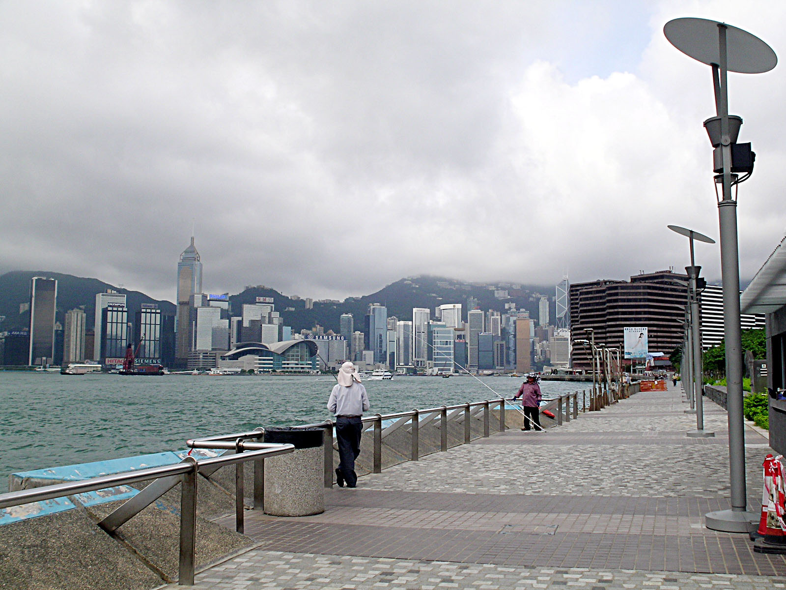 Photo 1: Tsim Sha Tsui Promenade