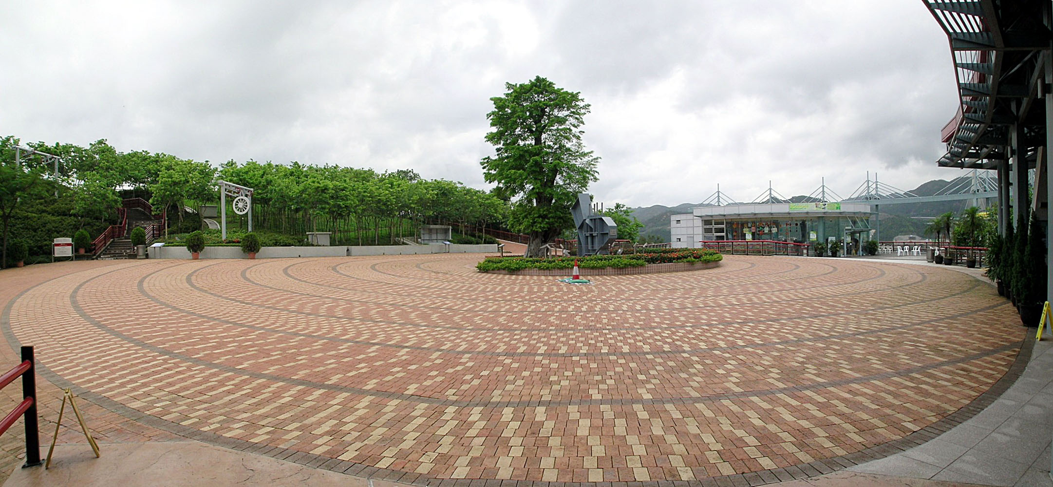 Photo 3: Lantau Link Visitors Centre and Viewing Platform