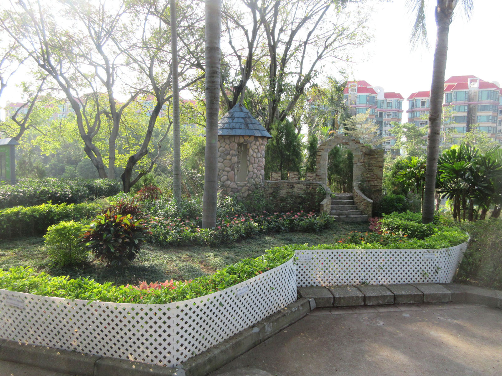 Photo 14: Yuen Long Park