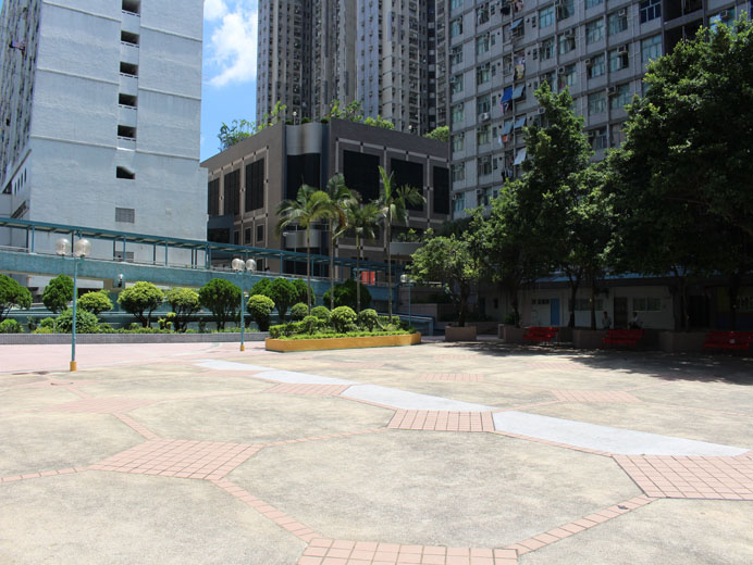 Photo 18: Wang Tau Hom Estate