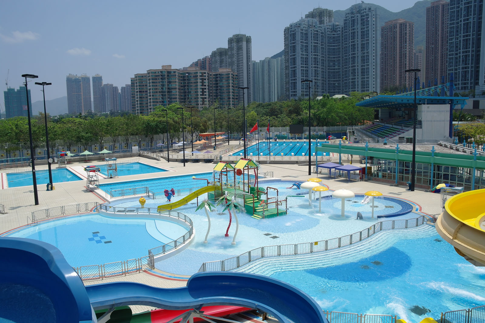 Ma On Shan Swimming Pool