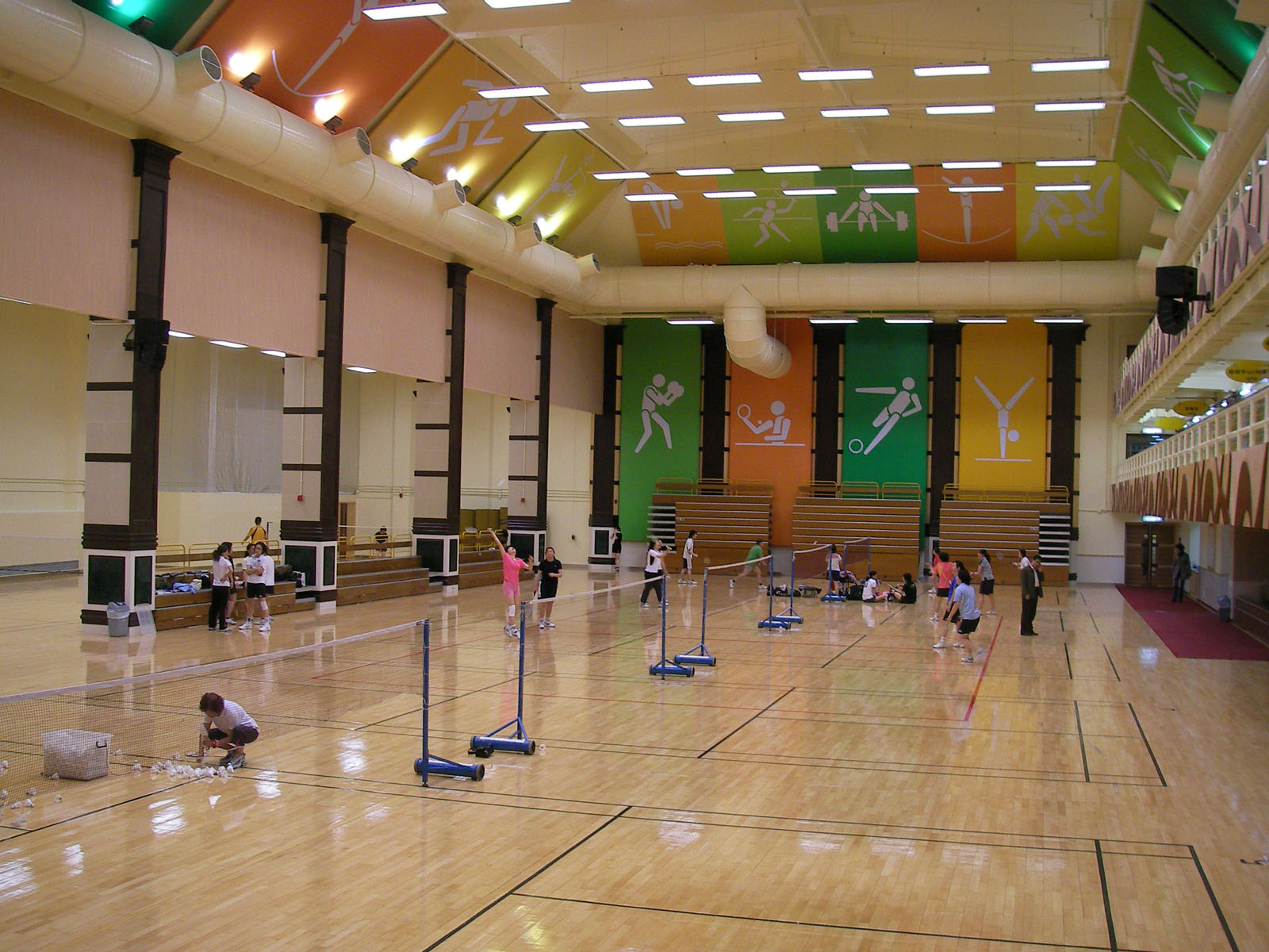 Photo 3: Yan Oi Tong Jockey Club Community & Sports Centre