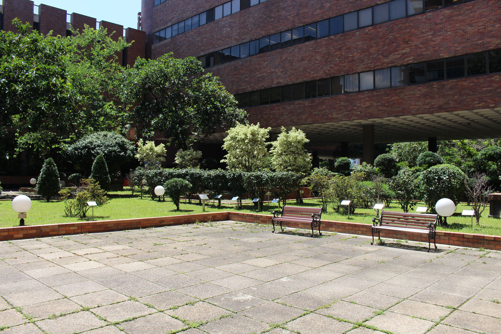 Photo 12: The Hong Kong Polytechnic University