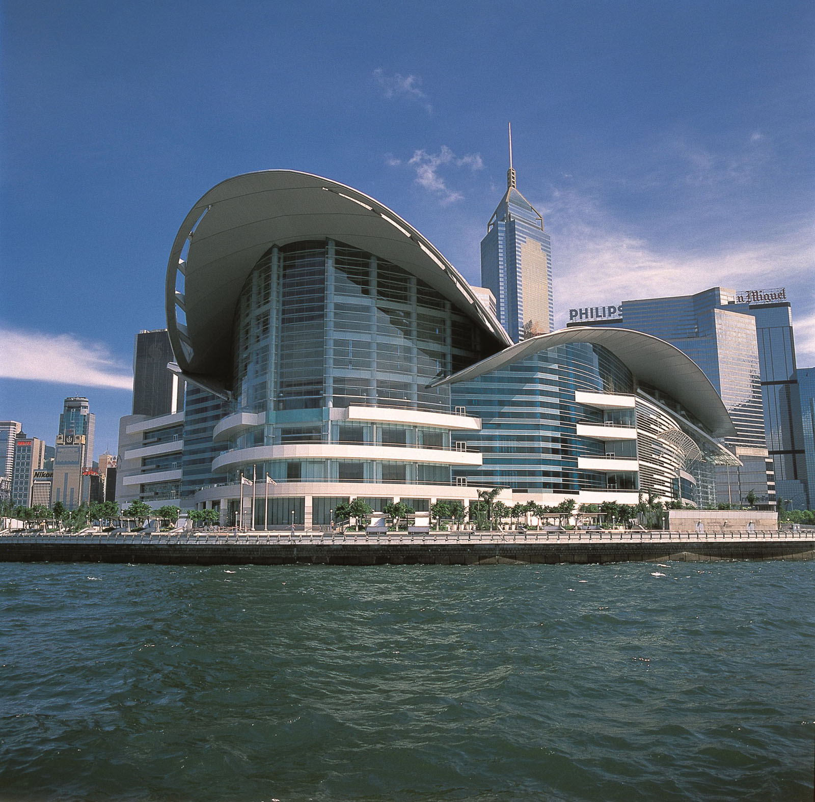 Photo 2: Hong Kong Convention and Exhibition Centre