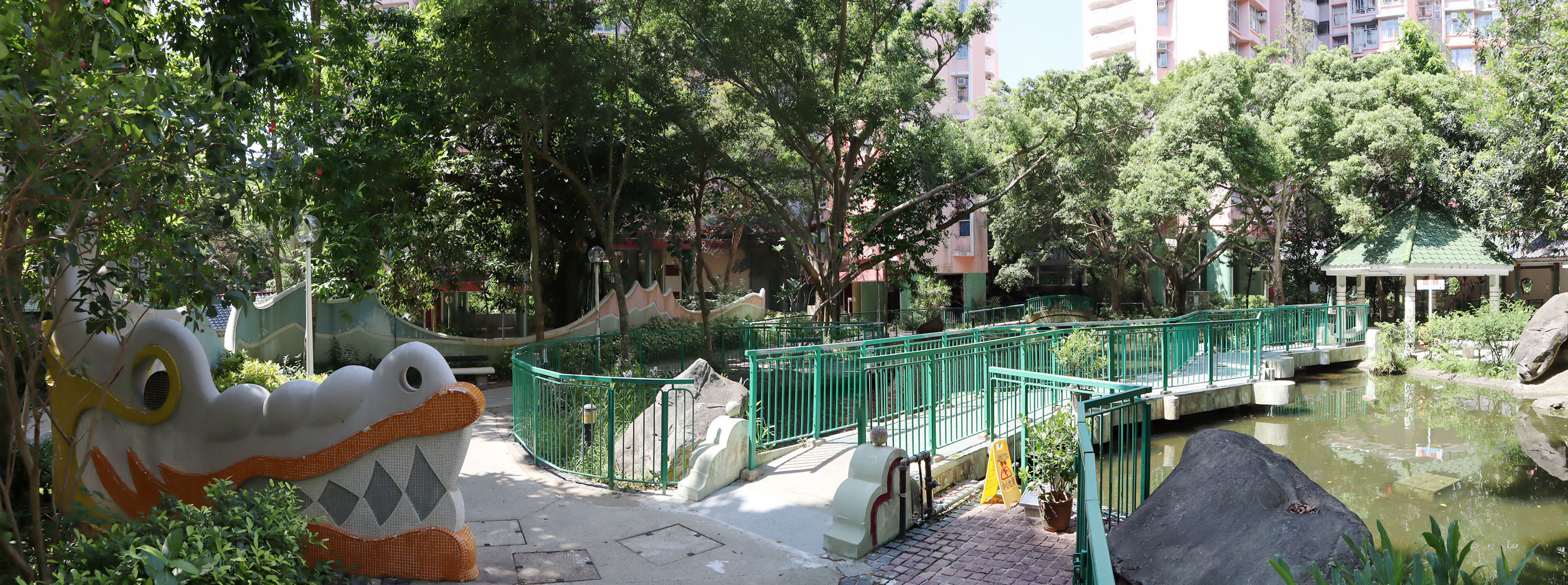 Photo 4: Lung Yan Court