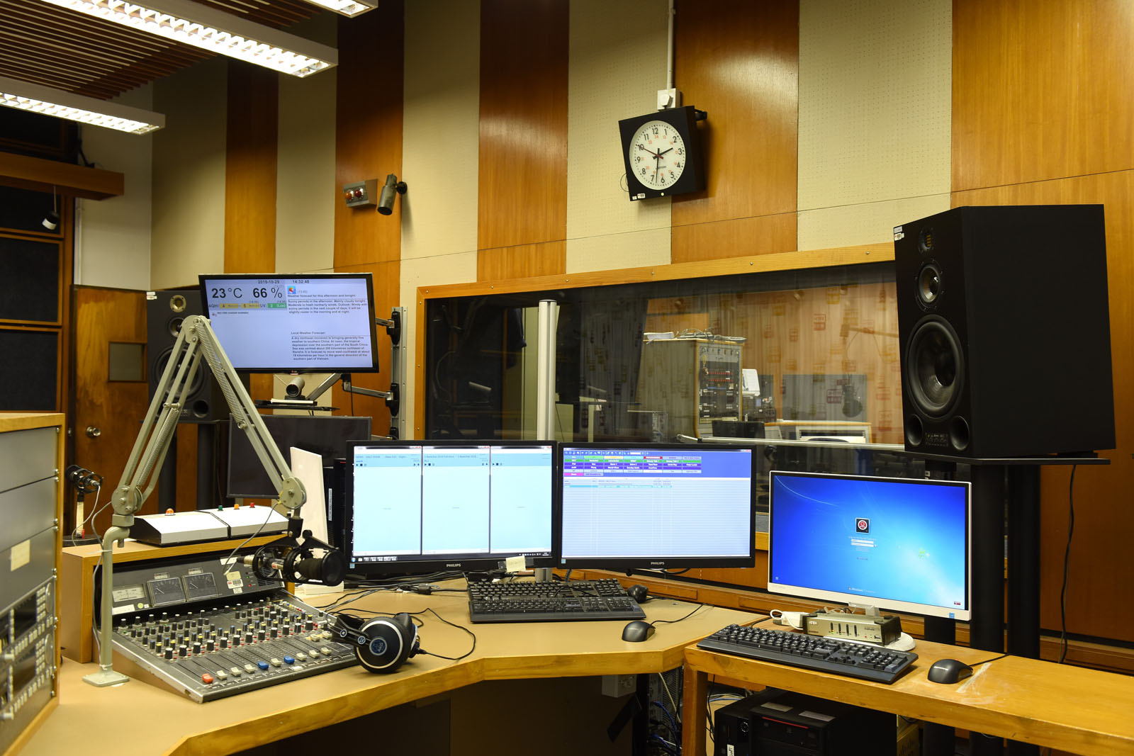 Photo 6: Radio Television Hong Kong - Broadcasting House