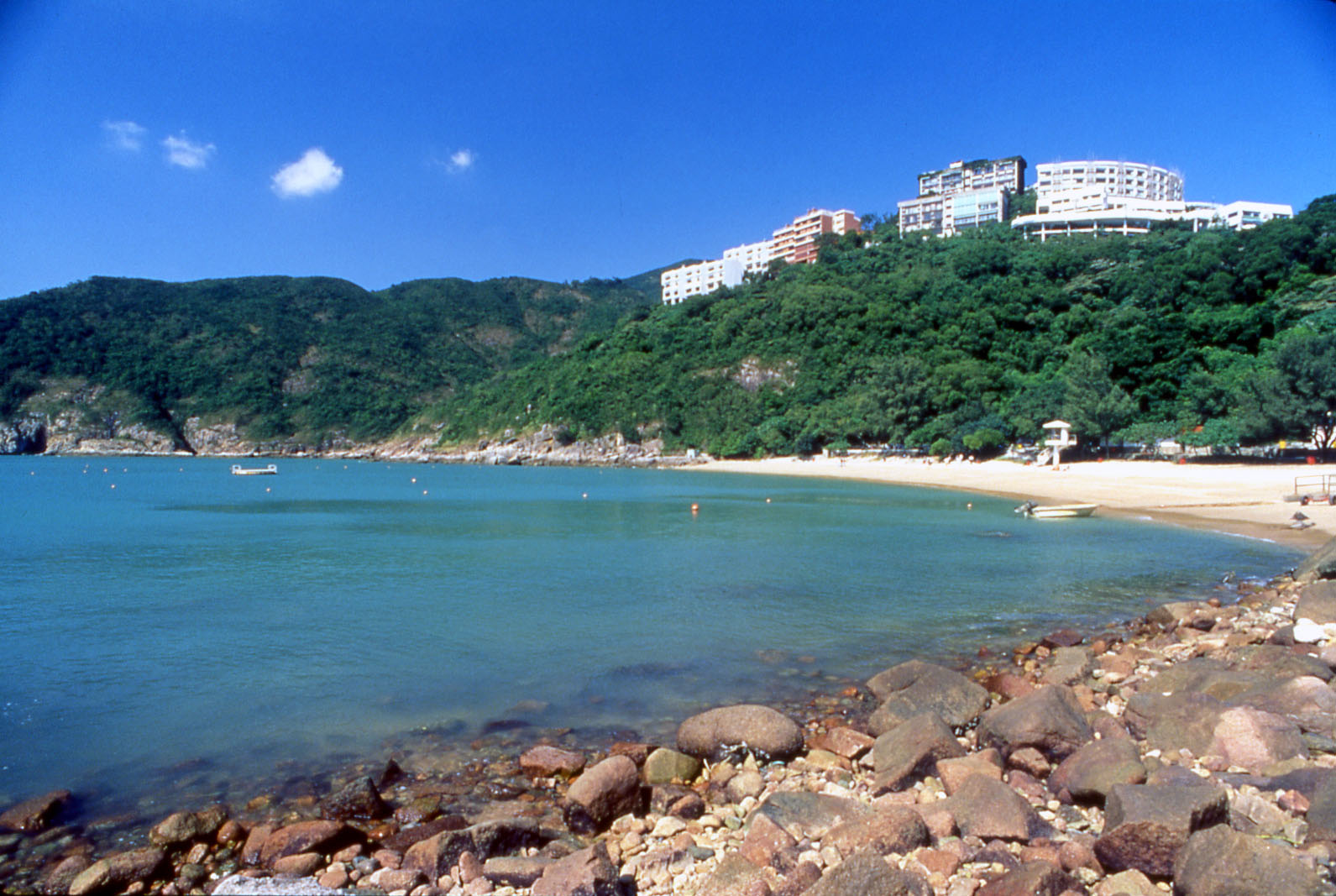 Photo 2: Chung Hom Kok Beach