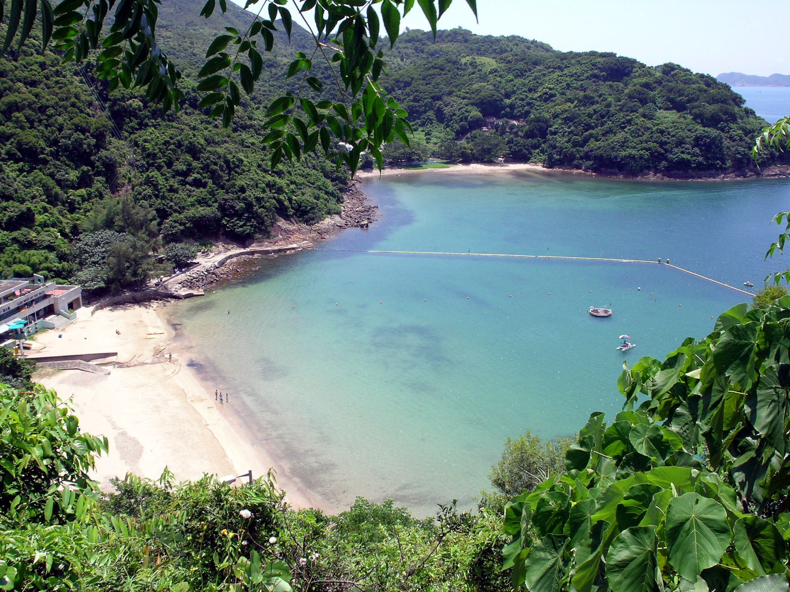 Photo 2: Clear Water Bay First Beach