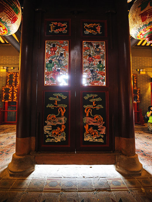 Photo 5: Tin Hau Temple (Joss House Bay, Sai Kung) ("the Big Temple")