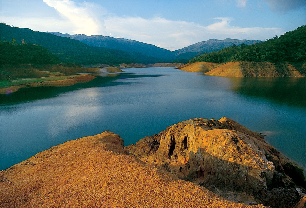 Photo 4: Shing Mun Reservoir