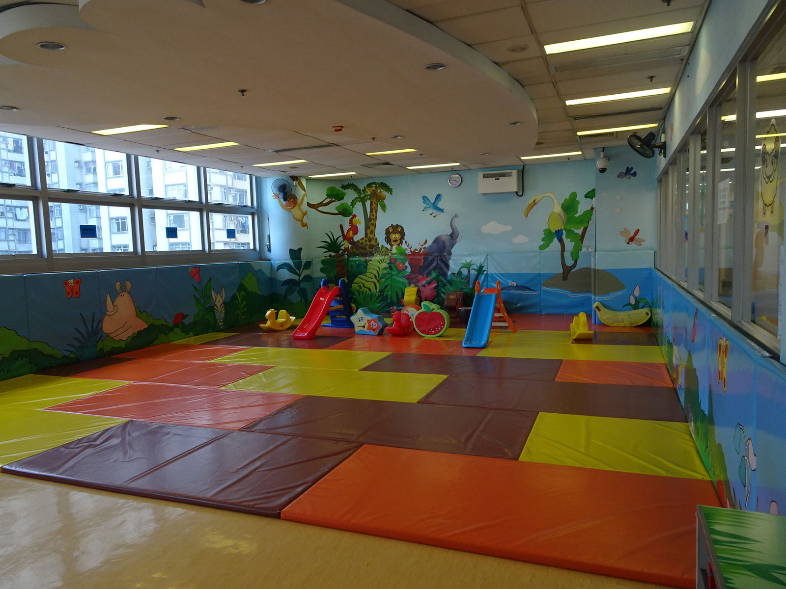 Photo 8: Island East Sports Centre