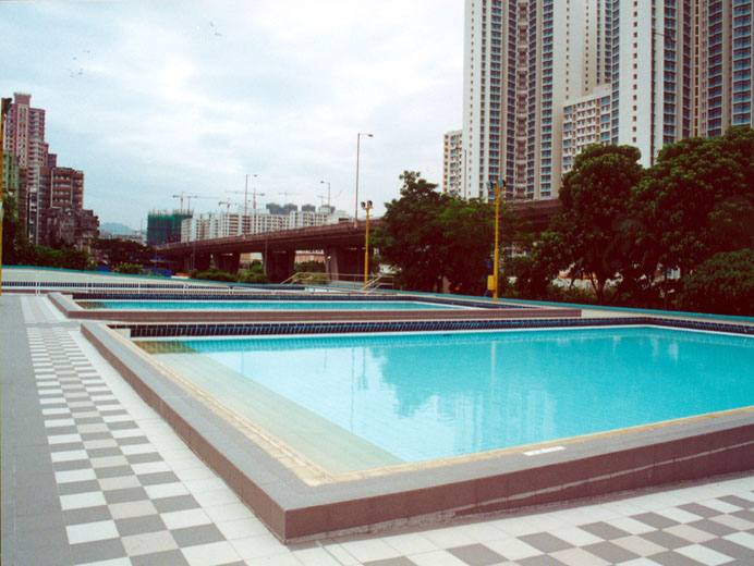 Photo 2: Sham Shui Po Park Swimming Pool