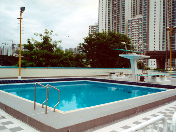 Photo 3: Sham Shui Po Park Swimming Pool