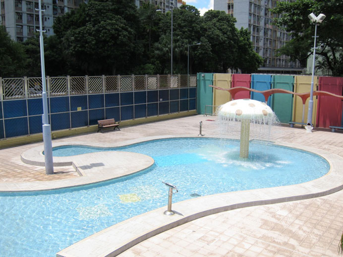 Photo 6: Lei Cheng Uk Swimming Pool