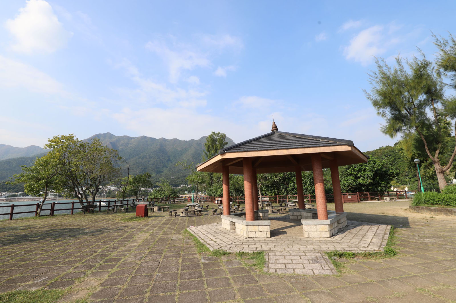 Photo 4: Tai Mei Tuk Barbecue Area