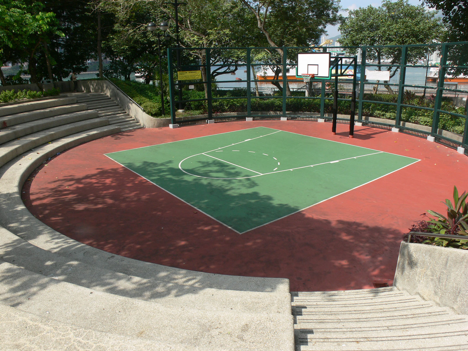 Photo 4: Tsuen Wan Riviera Park