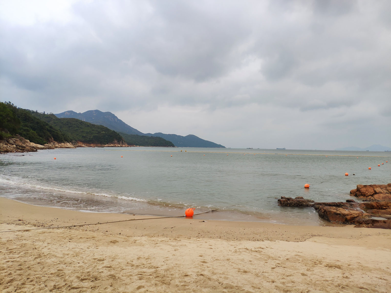 Photo 1: Hung Shing Yeh Beach