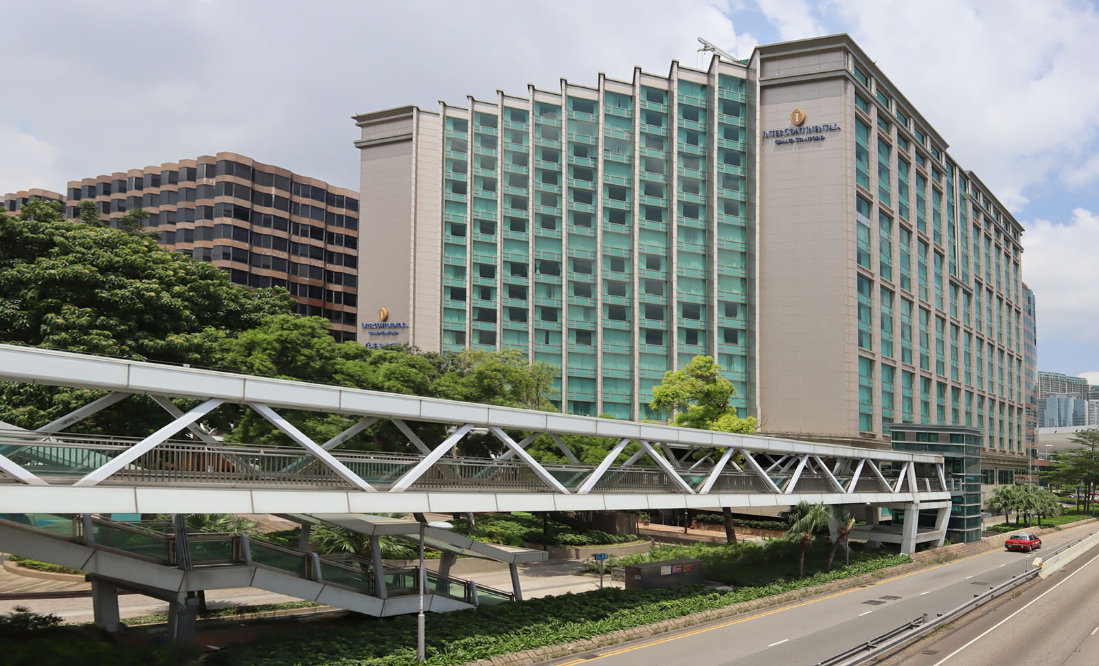 Photo 4: Footbridges KF36 and KF36A (across Mody Road and Salisbury Road near the UC Centenary Garden)