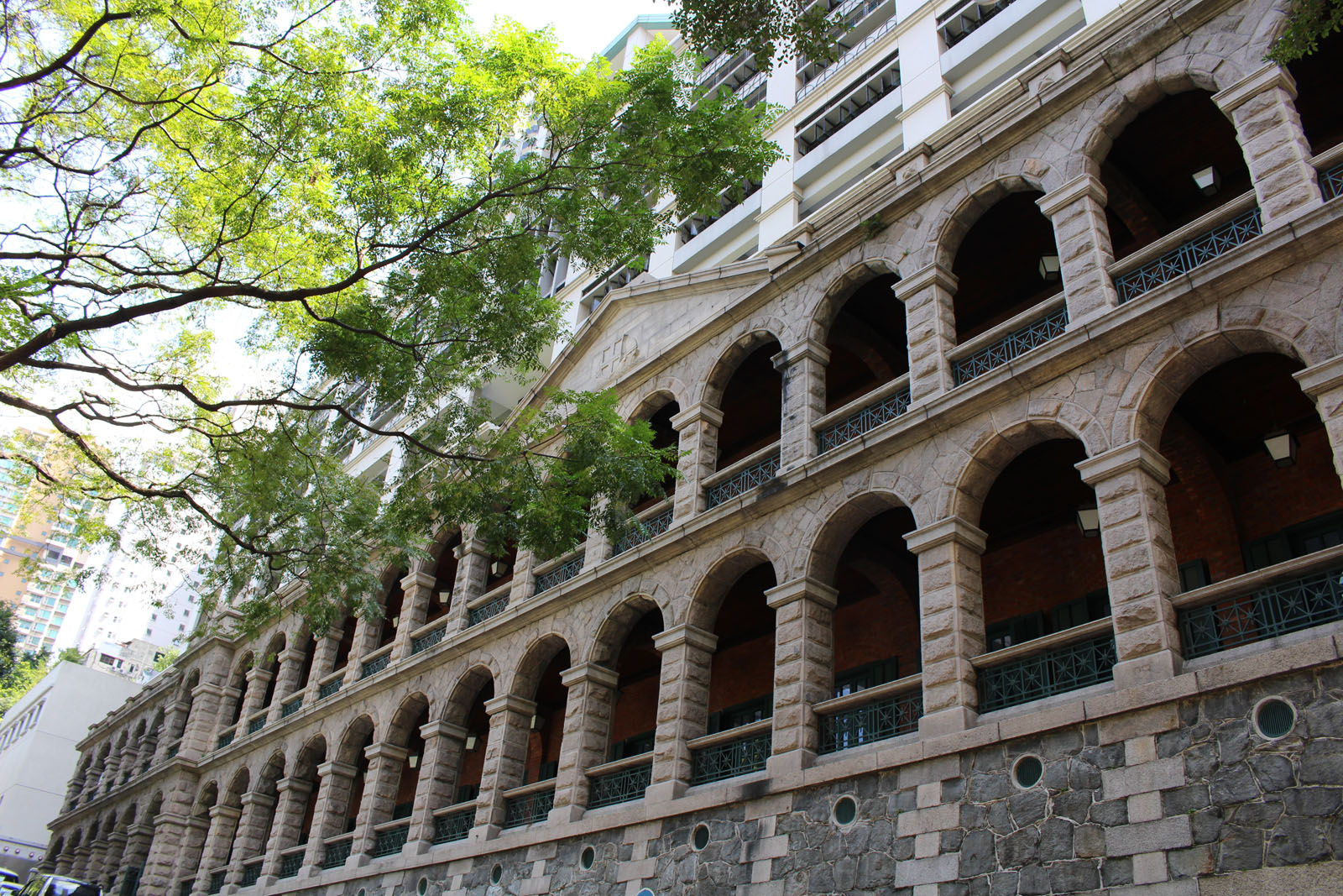 Photo 3: Sai Ying Pun Community Complex