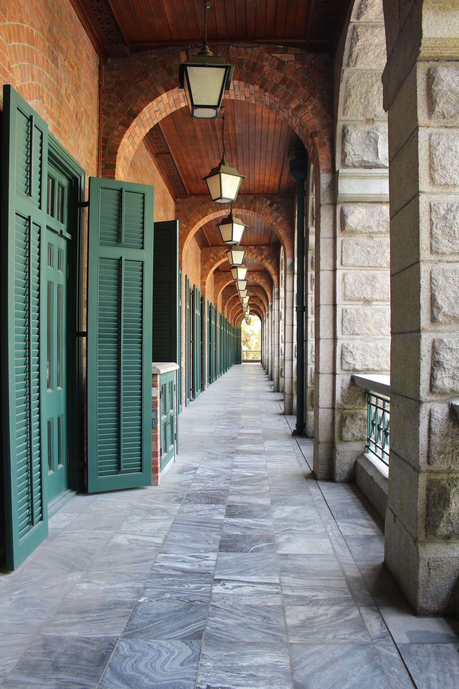 Photo 5: Sai Ying Pun Community Complex