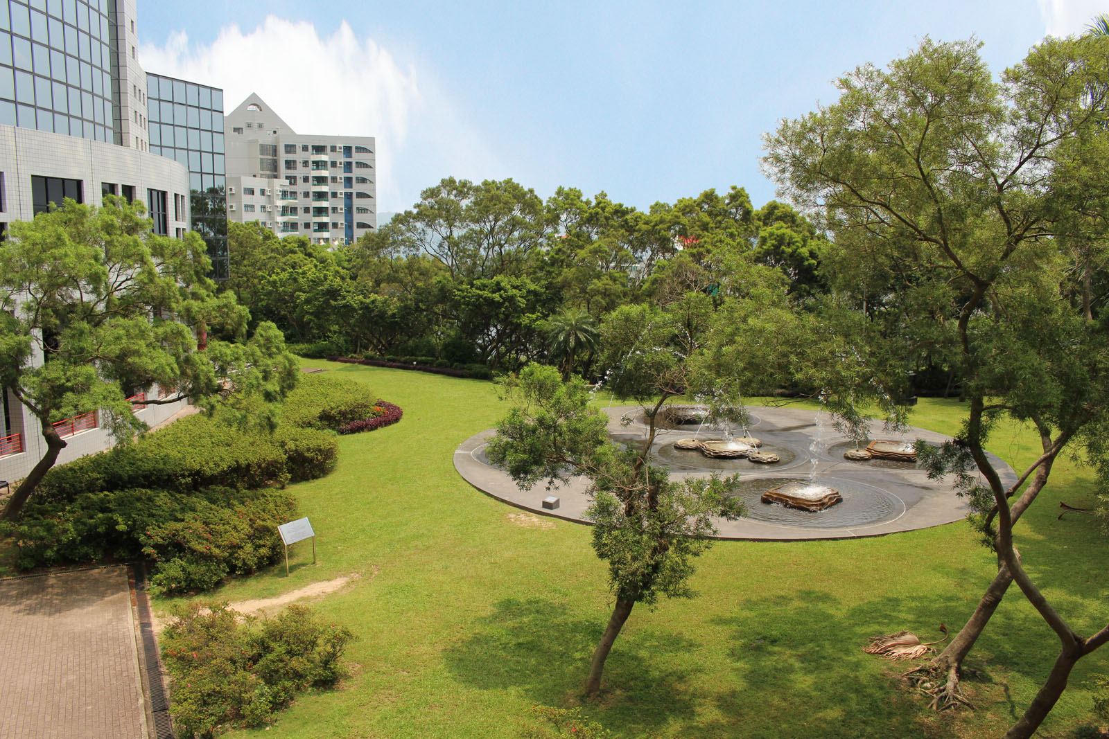 Photo 13: The Hong Kong University of Science and Technology