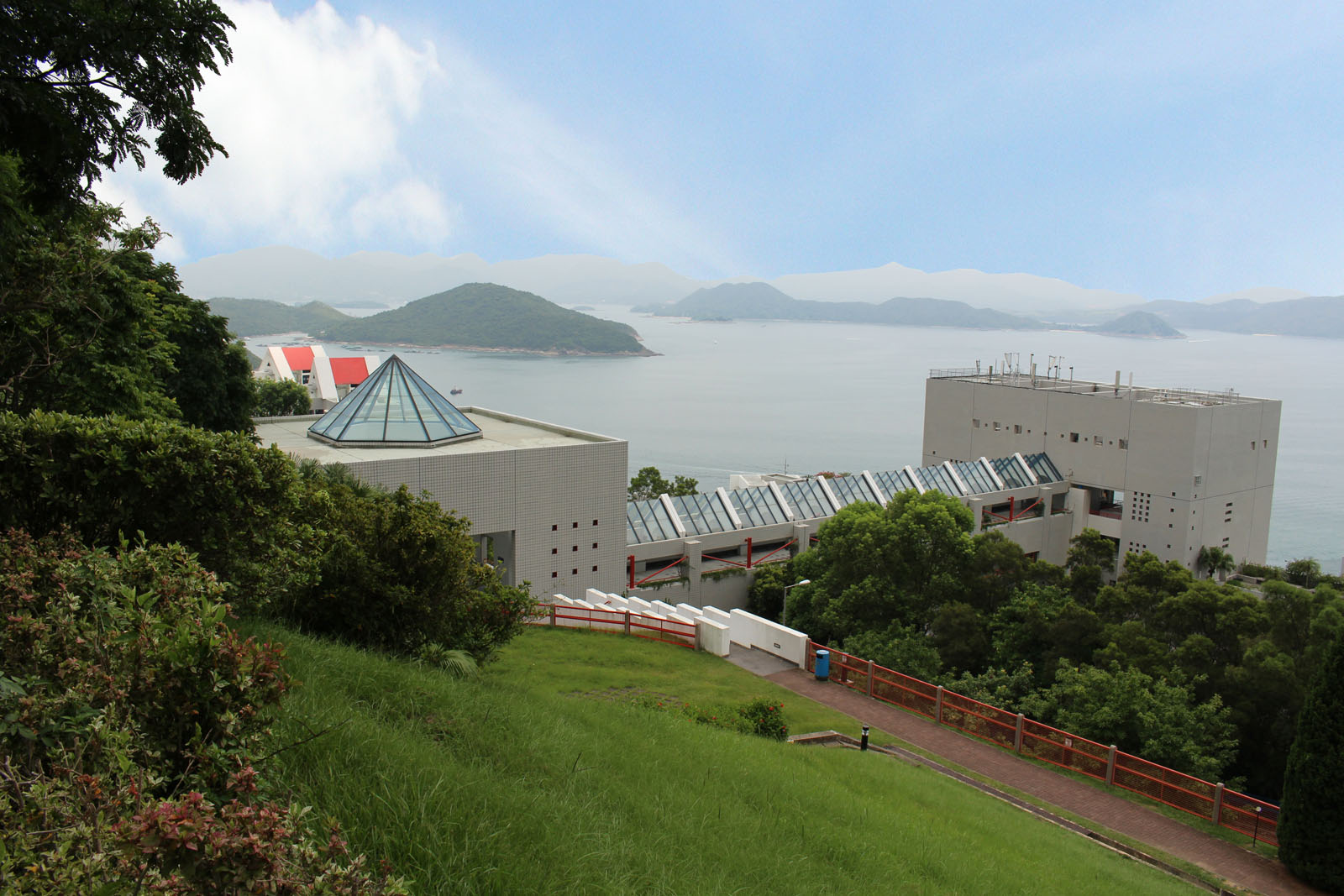 Photo 15: The Hong Kong University of Science and Technology