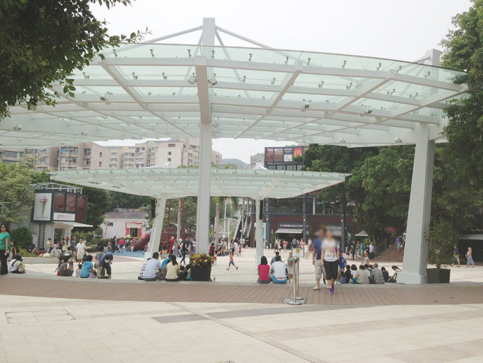 Photo 2: Stanley Plaza - Amphitheatre