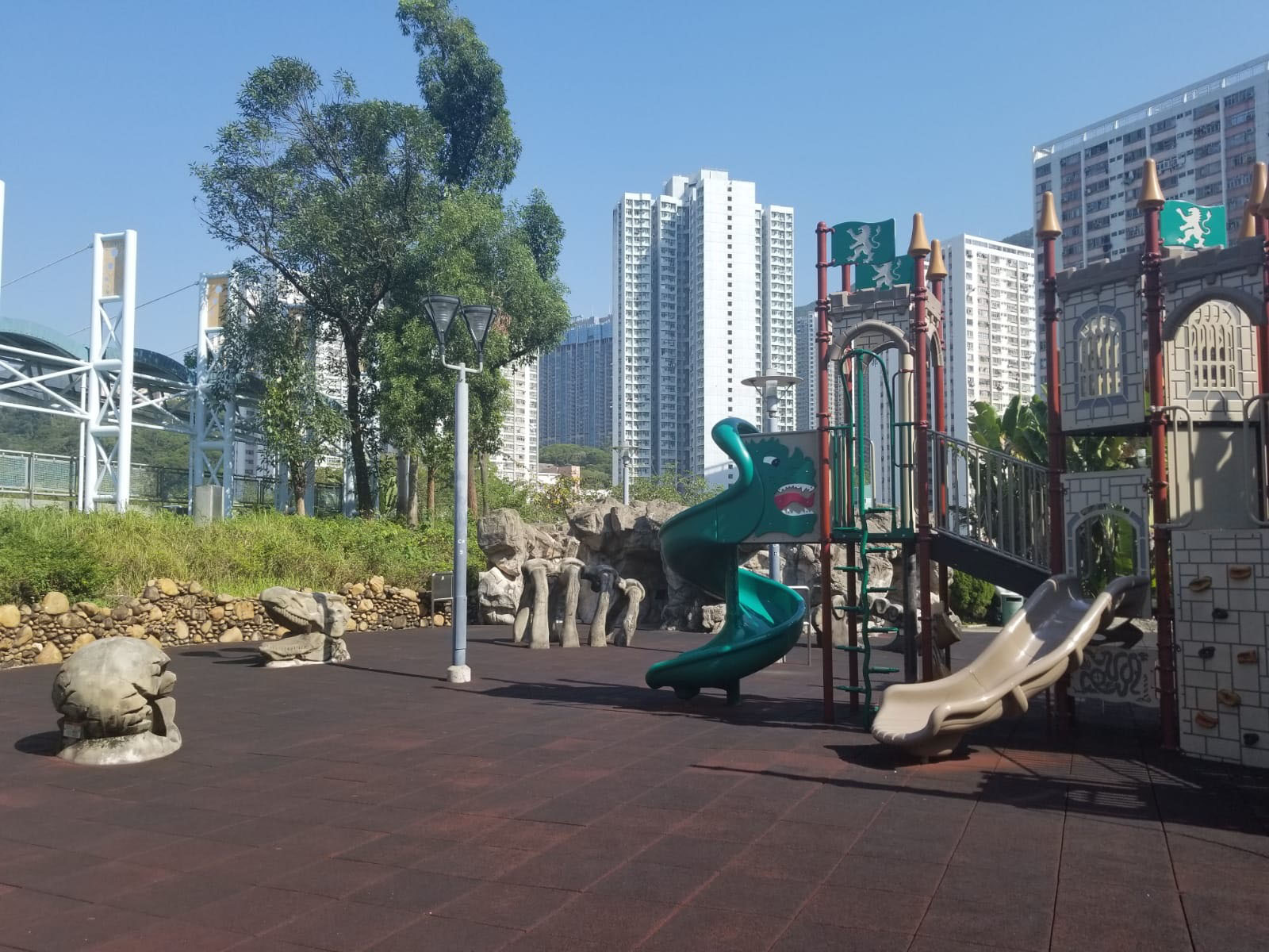 Photo 2: Ping Shek Playground