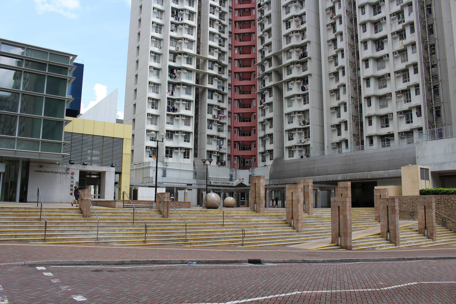 Photo 10: Lei Muk Shue Estate