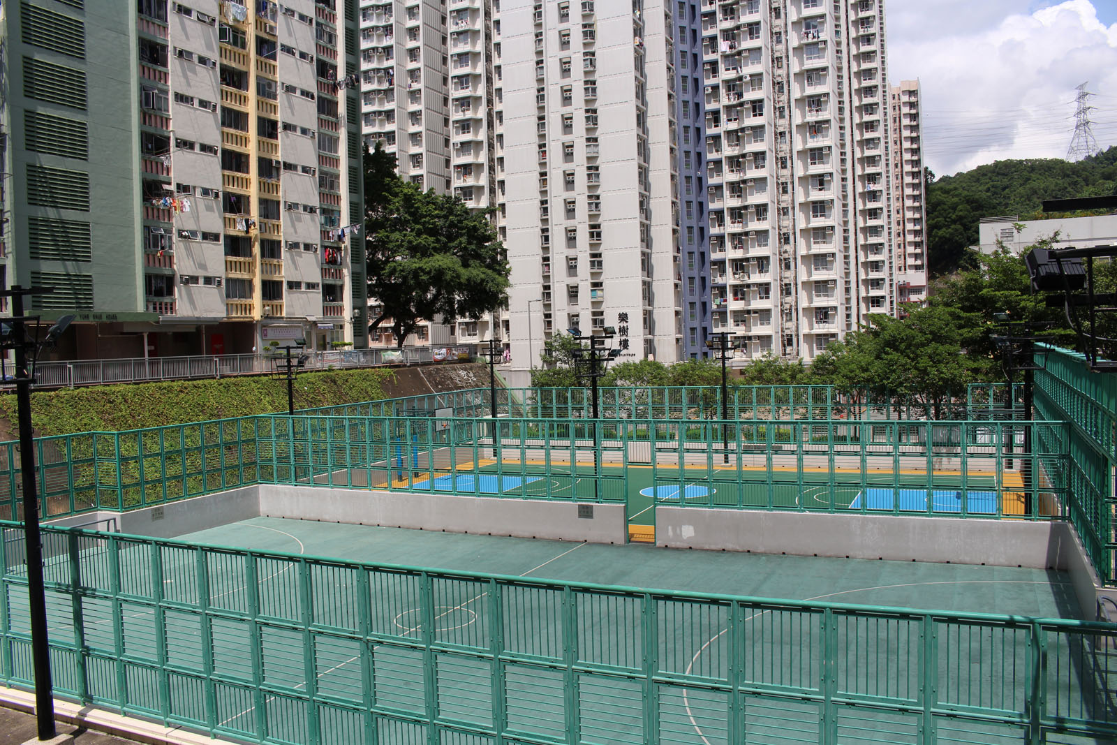 Photo 14: Lei Muk Shue Estate