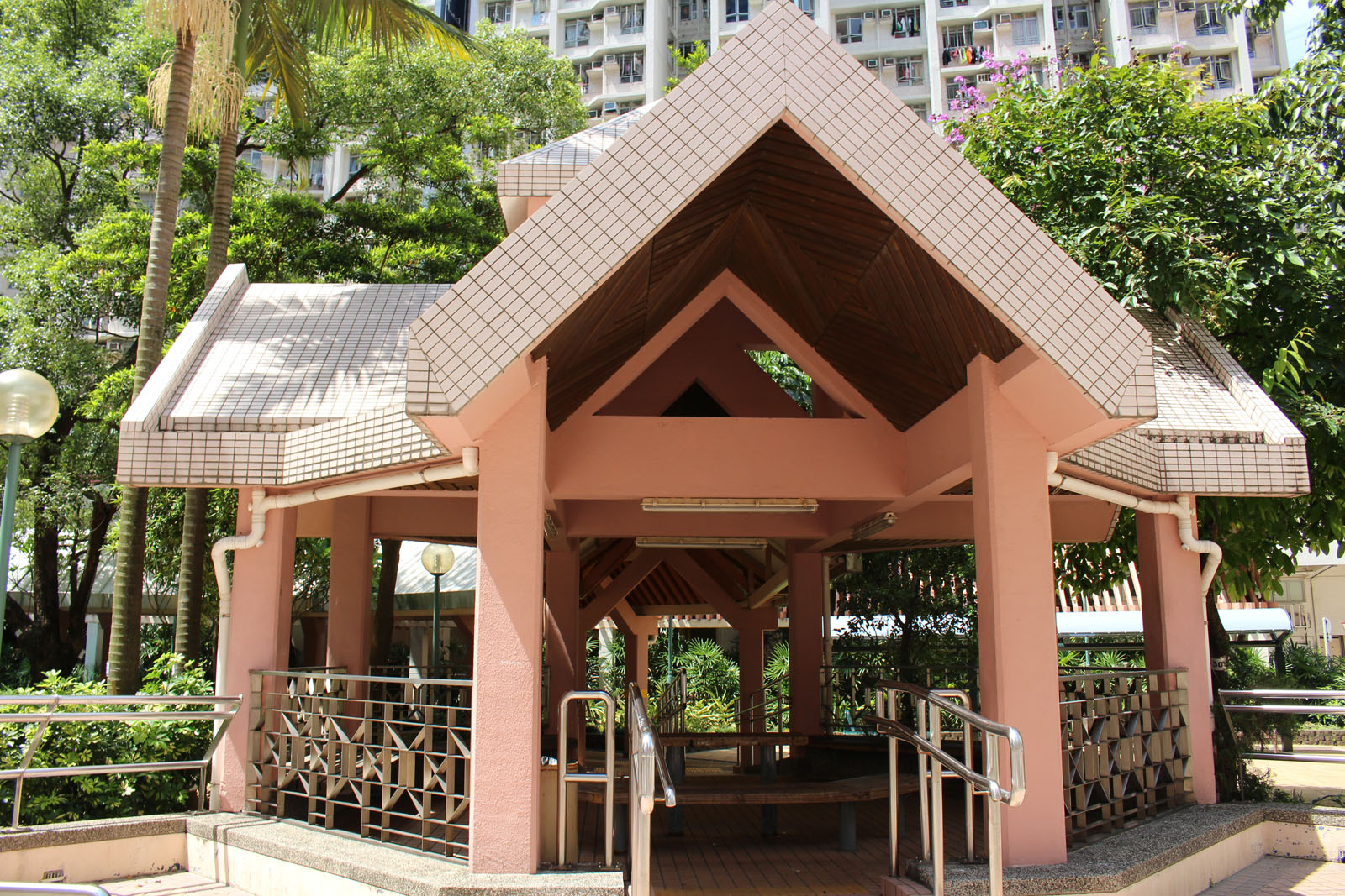 Photo 20: Lei Muk Shue Estate