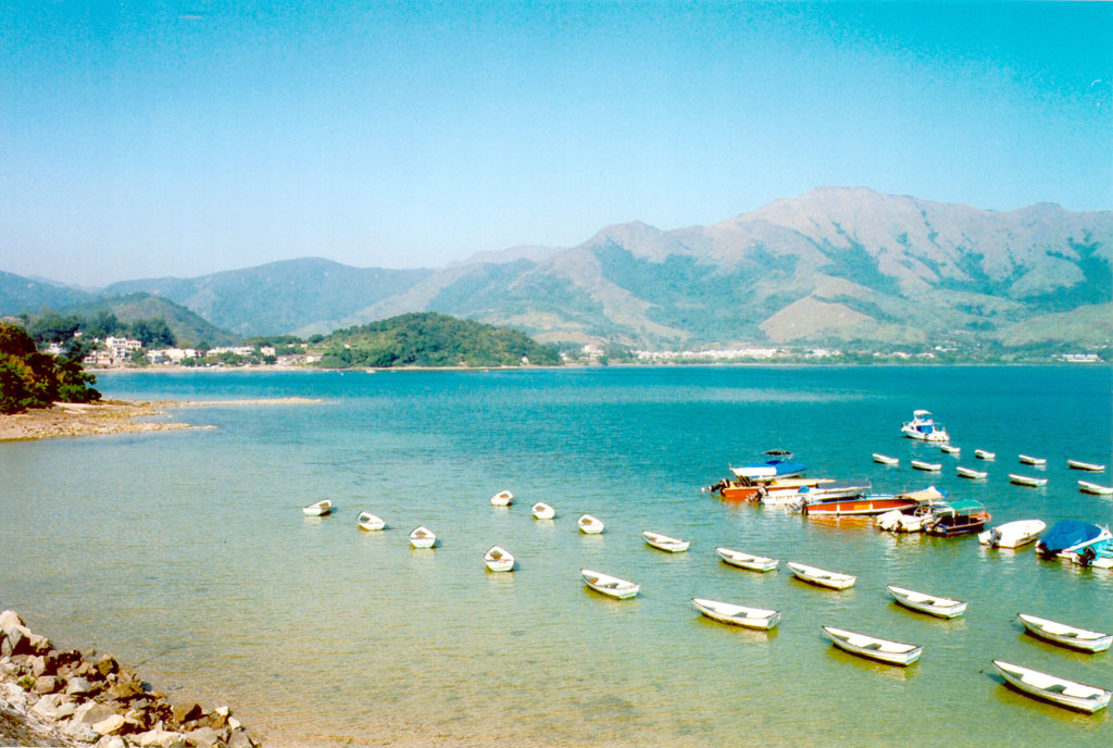 Photo 2: Shuen Wan Typhoon Shelter