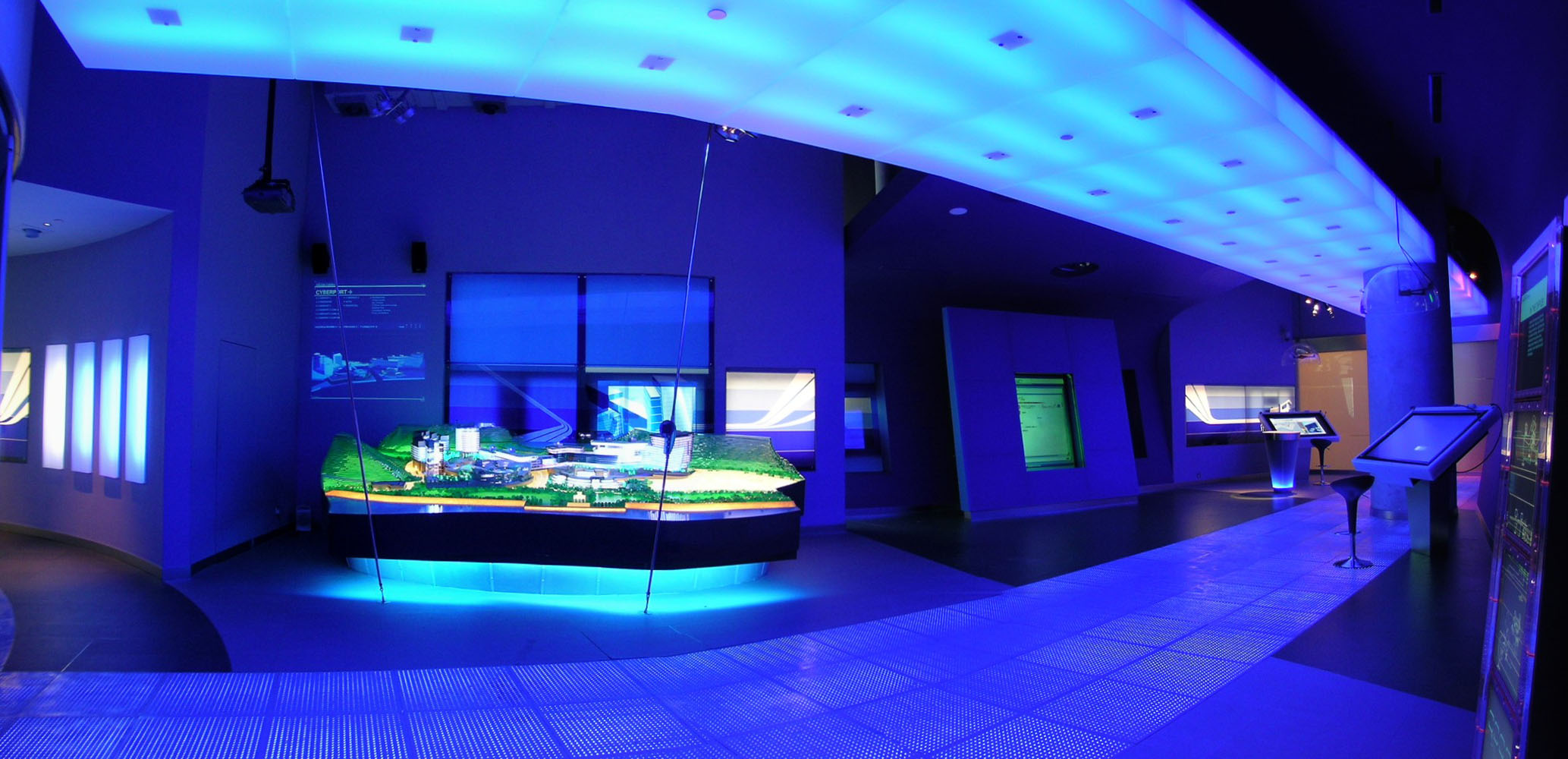 Photo 5: Cyberport 3