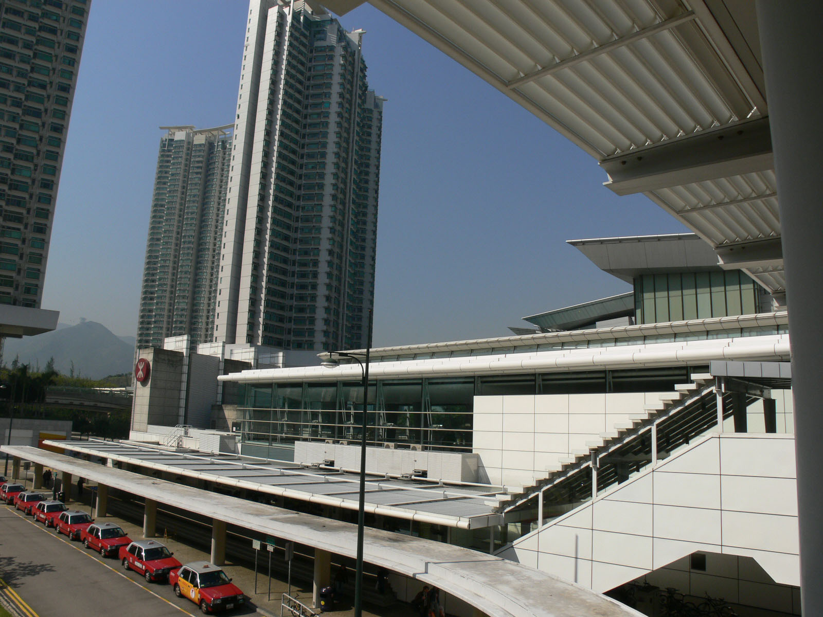 Photo 4: MTR Tung Chung Station