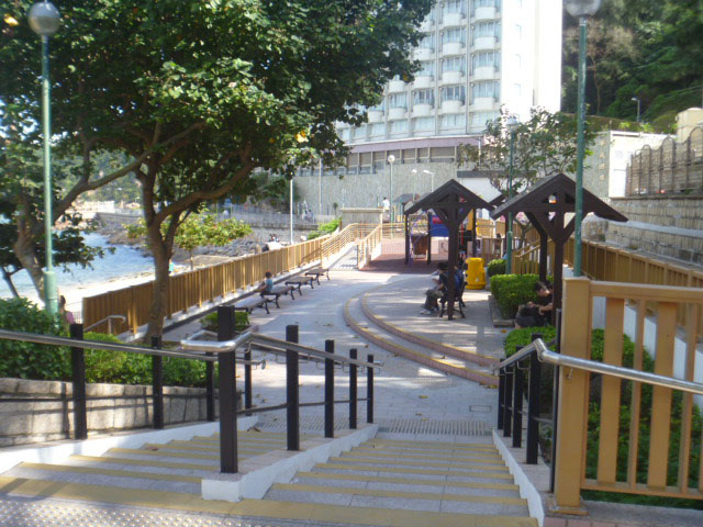 Photo 1: Jockey Club Cheung Chau Tung Wan Children's Playground