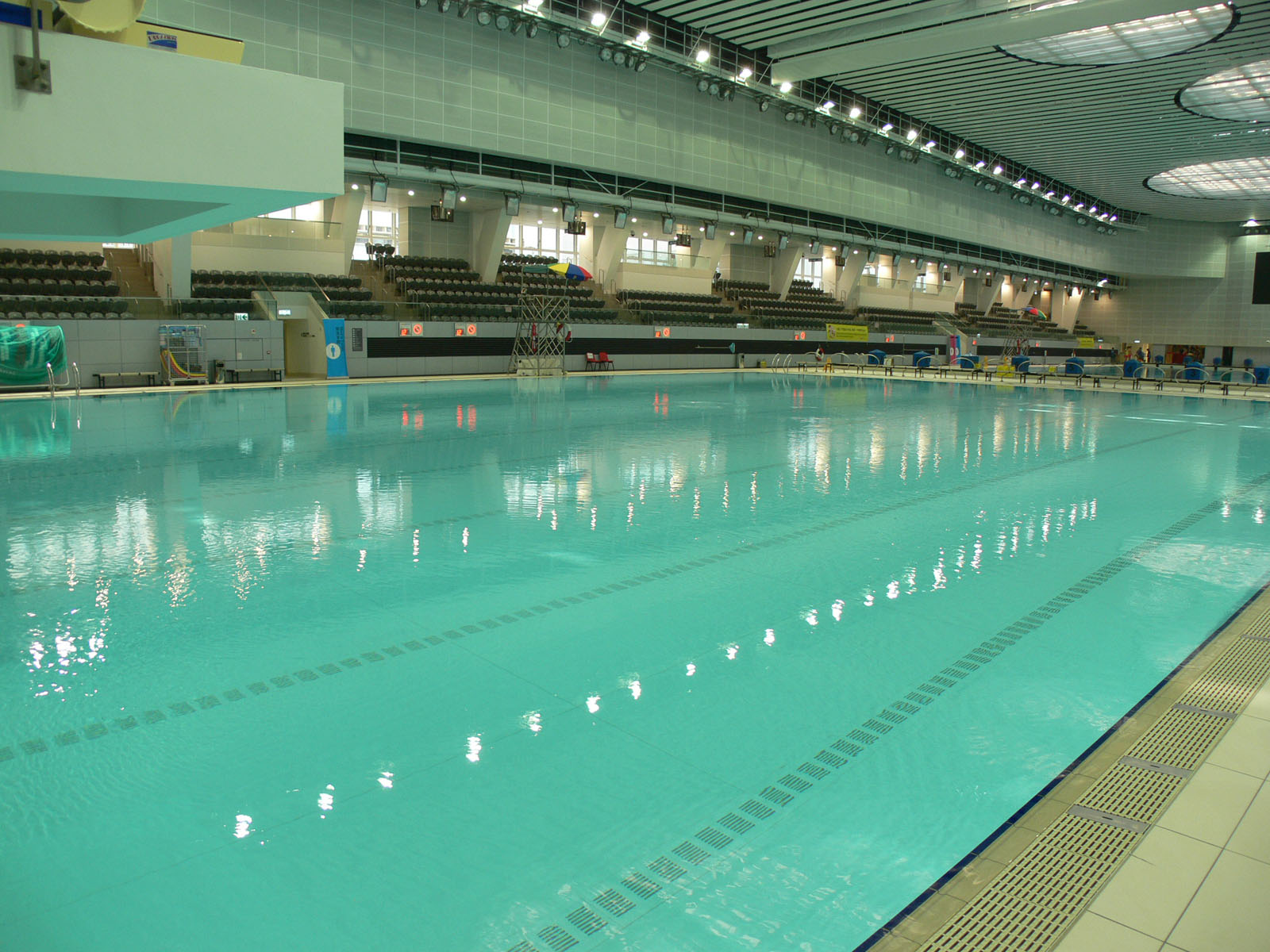 Photo 7: Victoria Park Swimming Pool