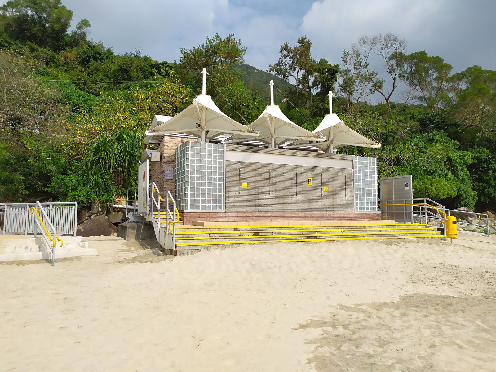 Photo 4: Tong Fuk Beach