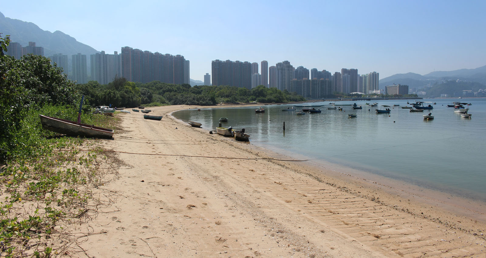 Photo 2: Wu Kai Sha Beach