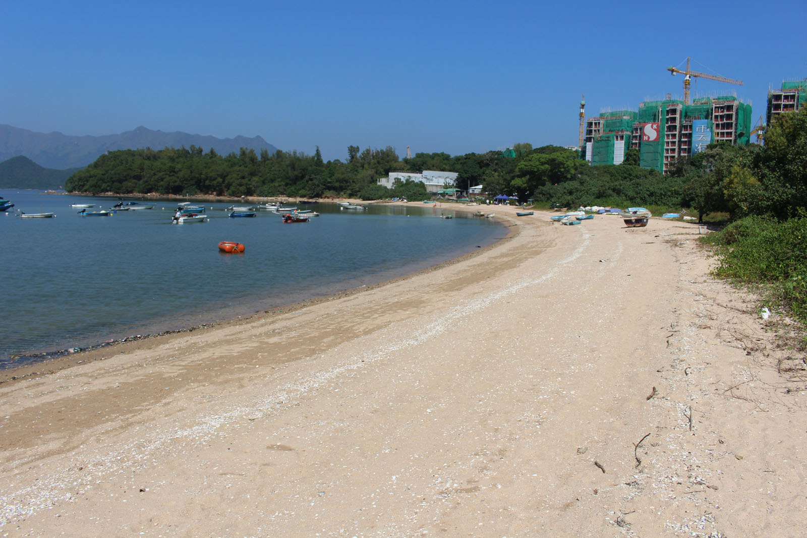 Photo 3: Wu Kai Sha Beach