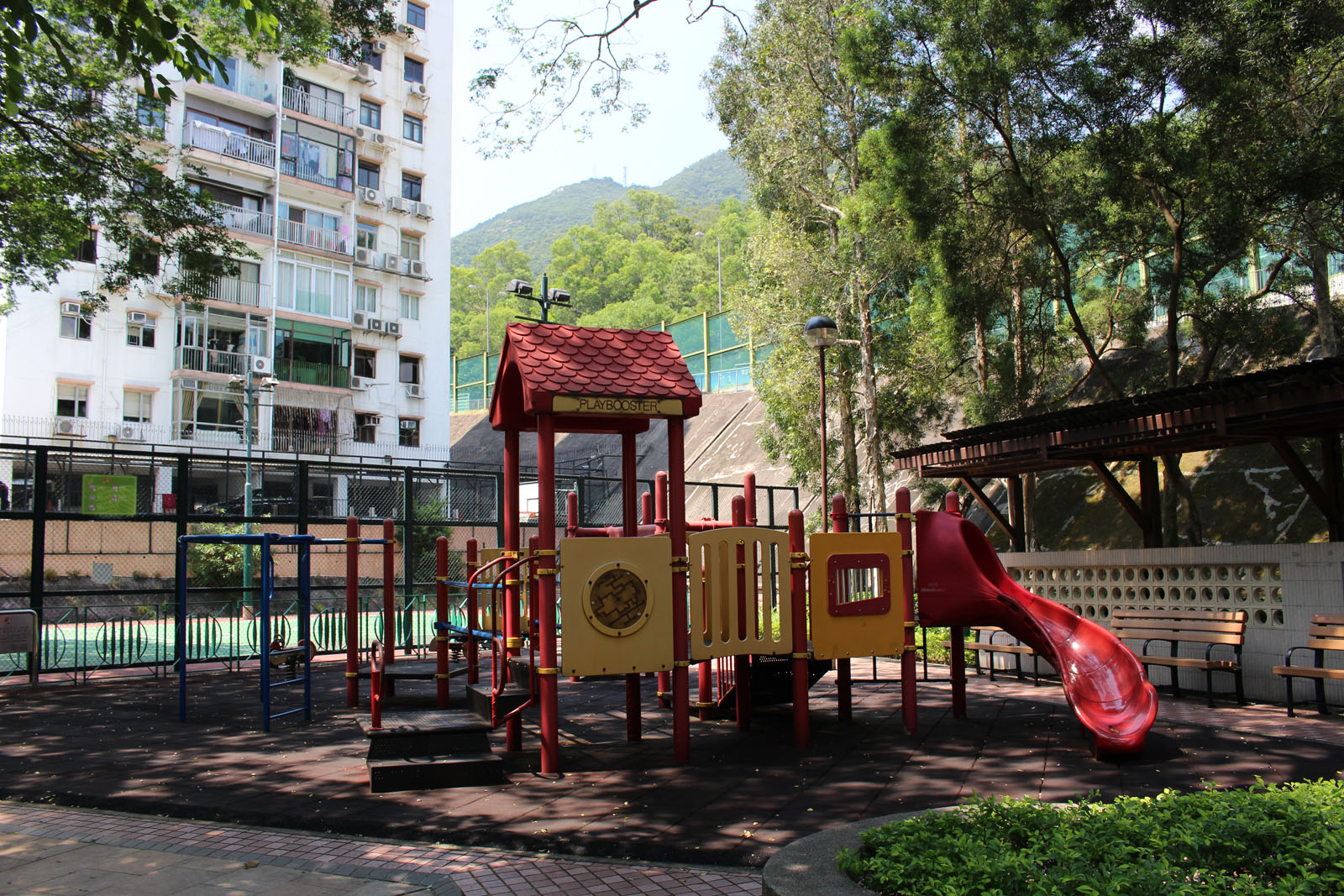 Photo 4: Lung Cheung Road Playground