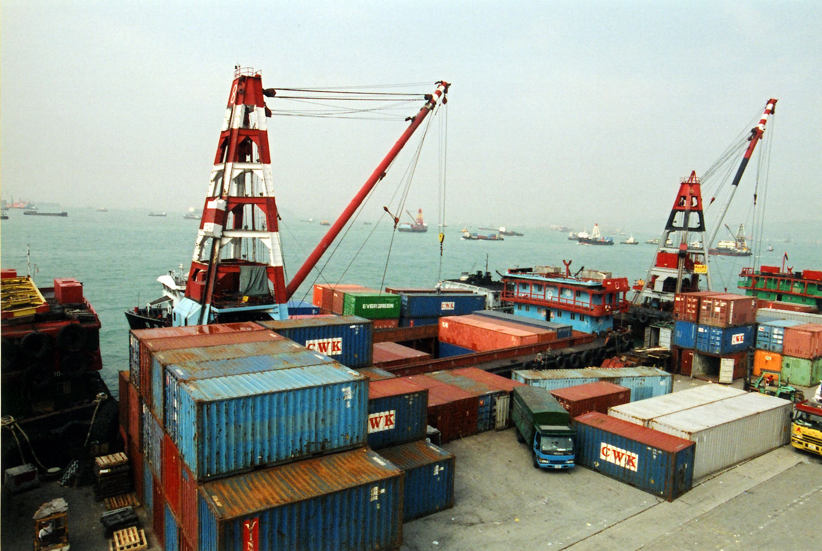 Photo 6: Stonecutters Island Public Cargo Working Area