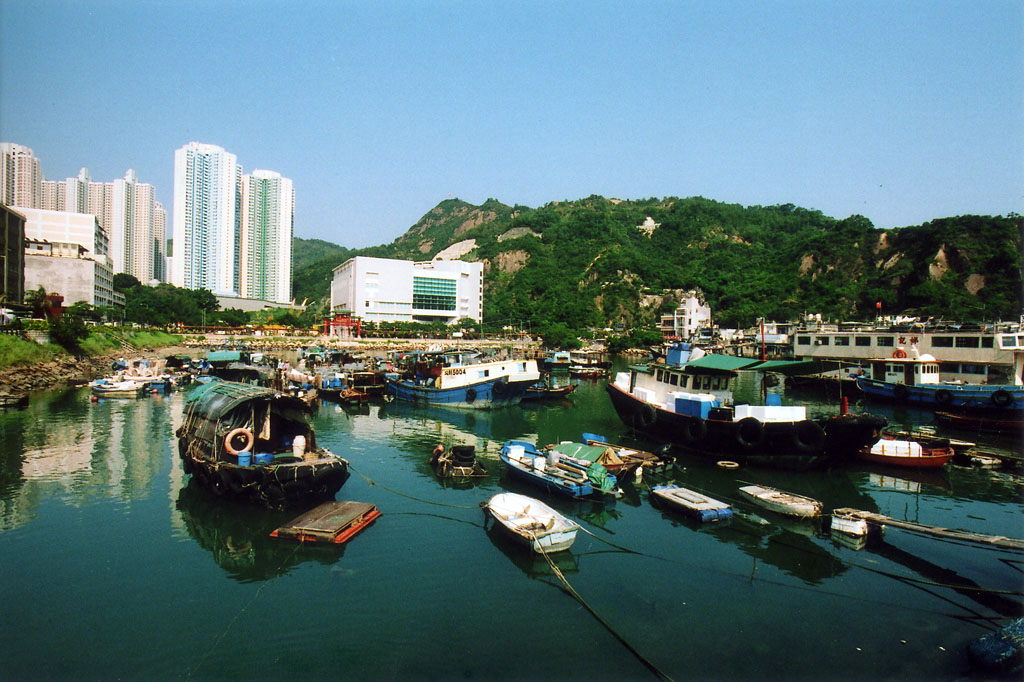 Photo 4: Sam Ka Tsuen Typhoon Shelter