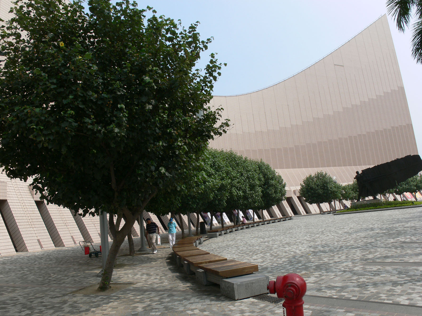 Photo 3: Hong Kong Cultural Centre Piazza