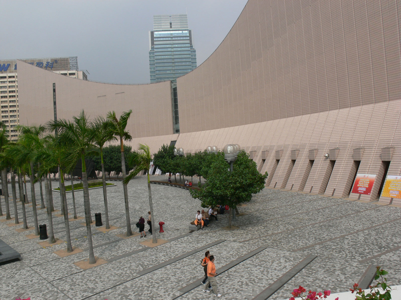 Photo 5: Hong Kong Cultural Centre Piazza